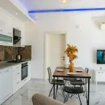 Vera Villa *